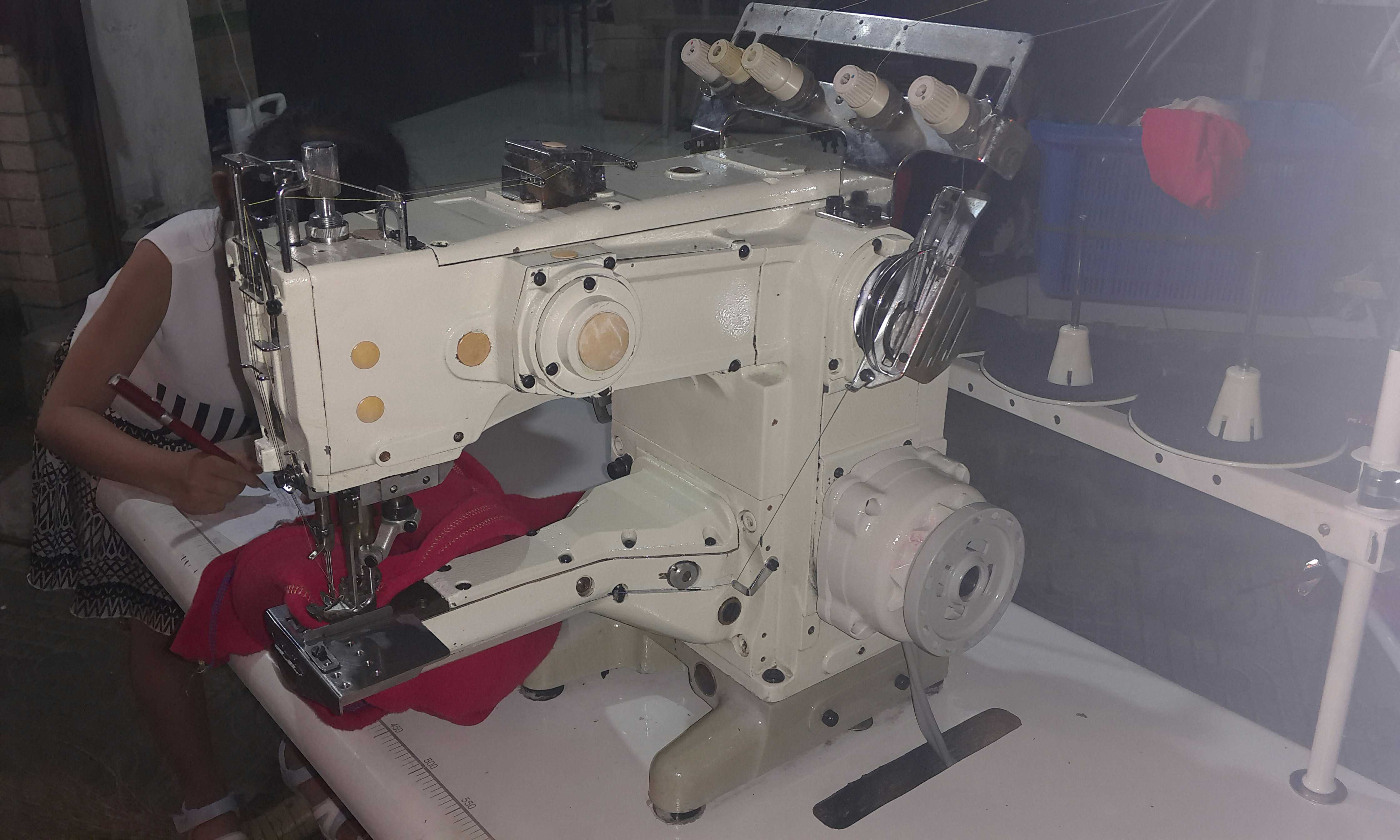 用于档次较高服装的衣片缝合或受拉伸较多