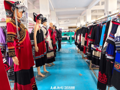 <b>不仅实现家门口增收</b>