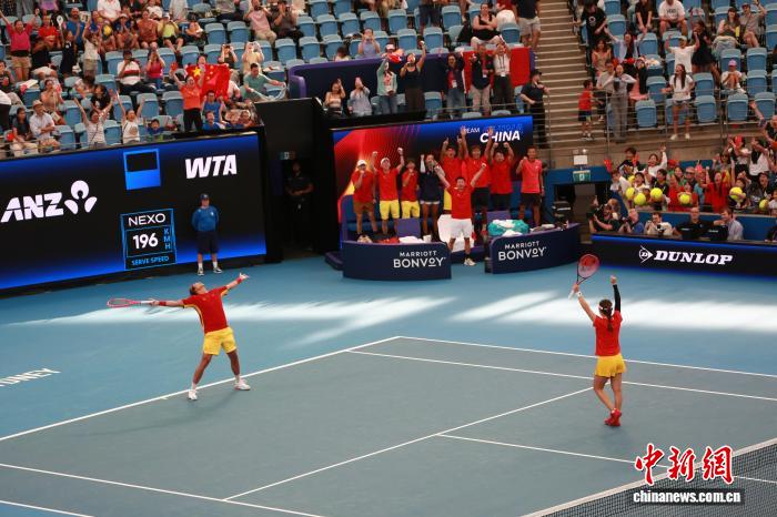 中国网球首战告捷 朱琳张之臻助队逆转比利时