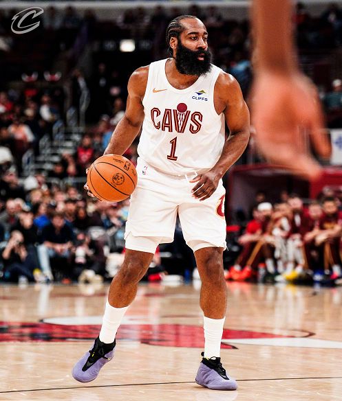 哈登爆发率队复仇 公牛主场惨败骑士两连胜