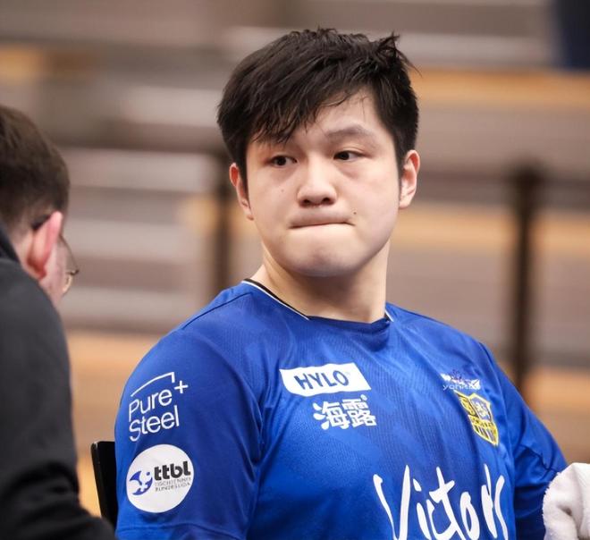 林昀儒力克温瑞博晋级八强 国乒男队仅剩王楚钦