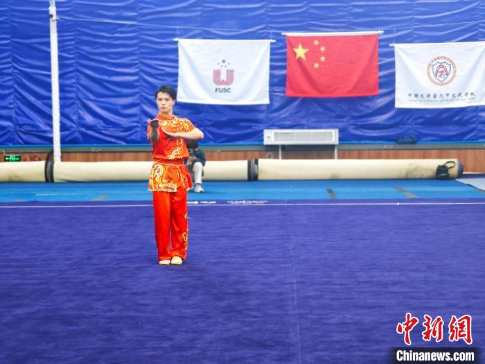 第31届世界大运会武术选拔赛天津开赛 百余名高