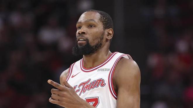 杜兰特膝伤风险分析：复出前景与季后赛影响